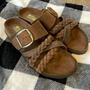 White Mountain Brown Braided Foot Bed Sandals